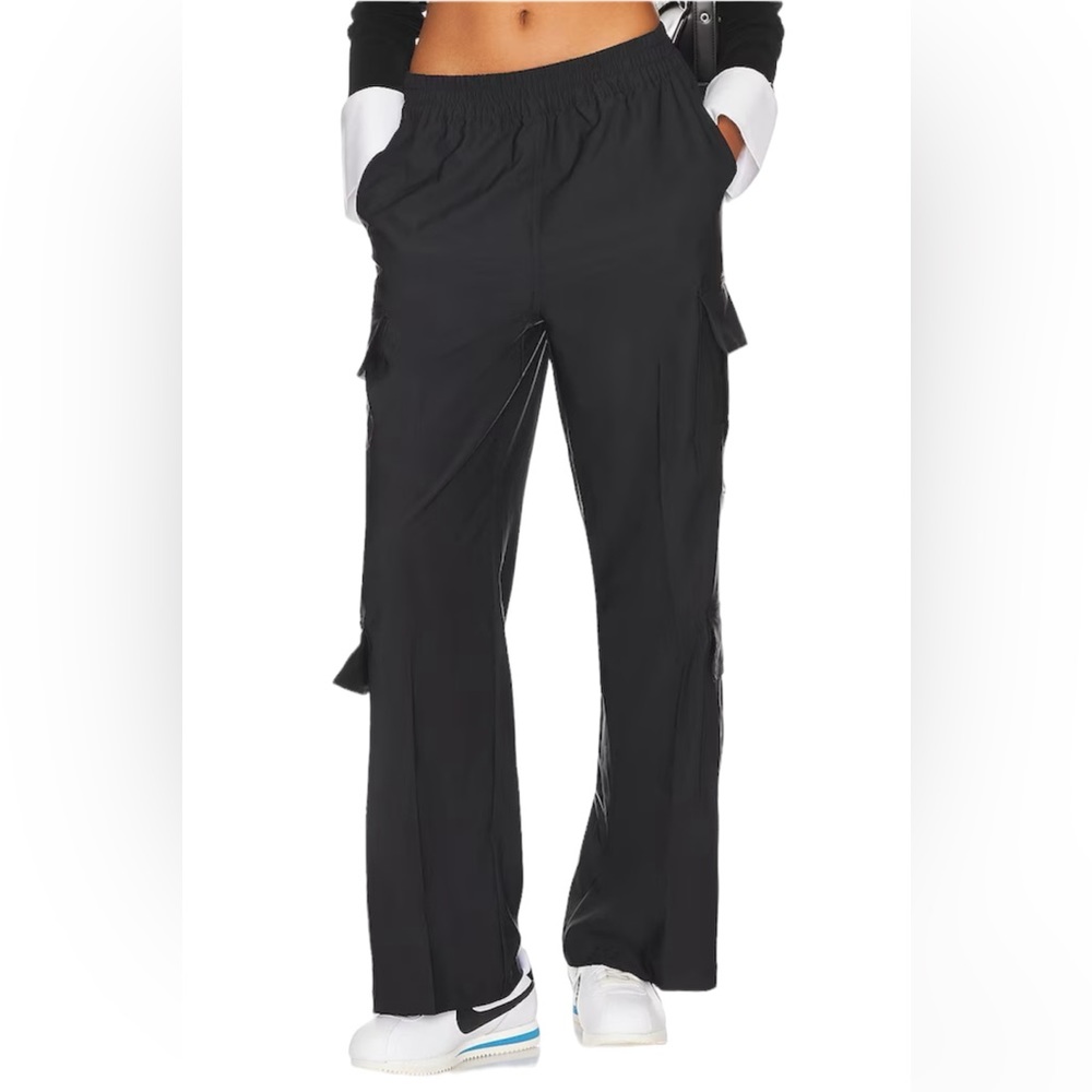 WeWoreWhat Wide Leg Black Utility Cargo Pant Size L